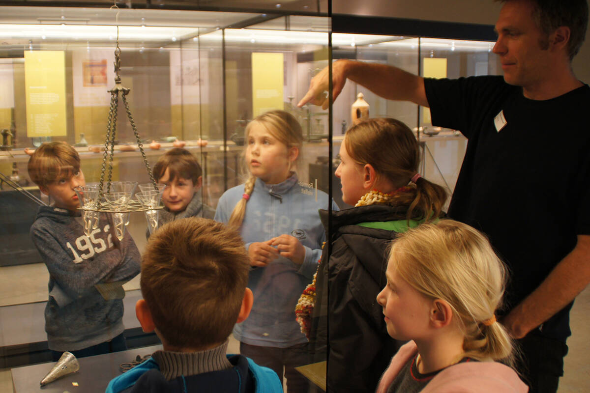 Kinderführung durch die Sonderausstellung »Licht« mit Joachim Pechtl M.A.