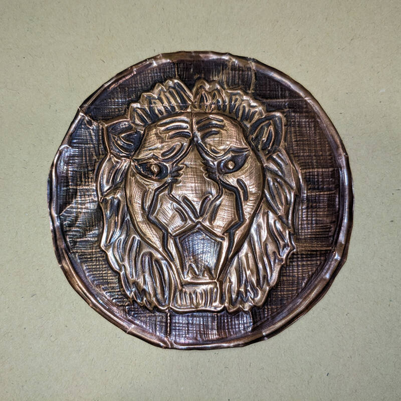 Nachbildung eines römischen Militärordens aus Kupferblech.