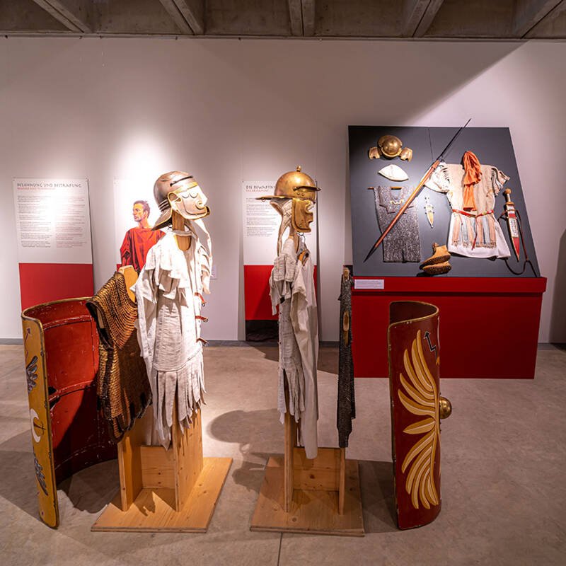 Römische Rüstungen ließen sich bestaunen und sogar selbst anziehen!