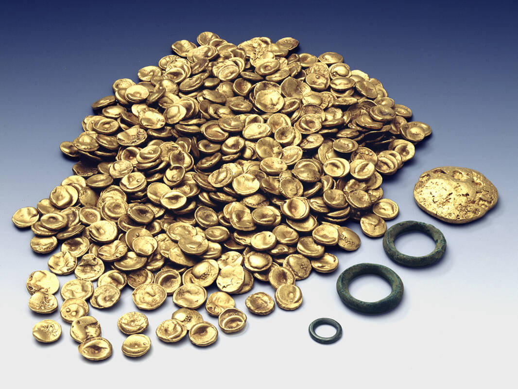 Der keltische Goldschatz von Manching, bis zum Diebstahl am 22.11.2022 ein Highlight des kelten römer museums.