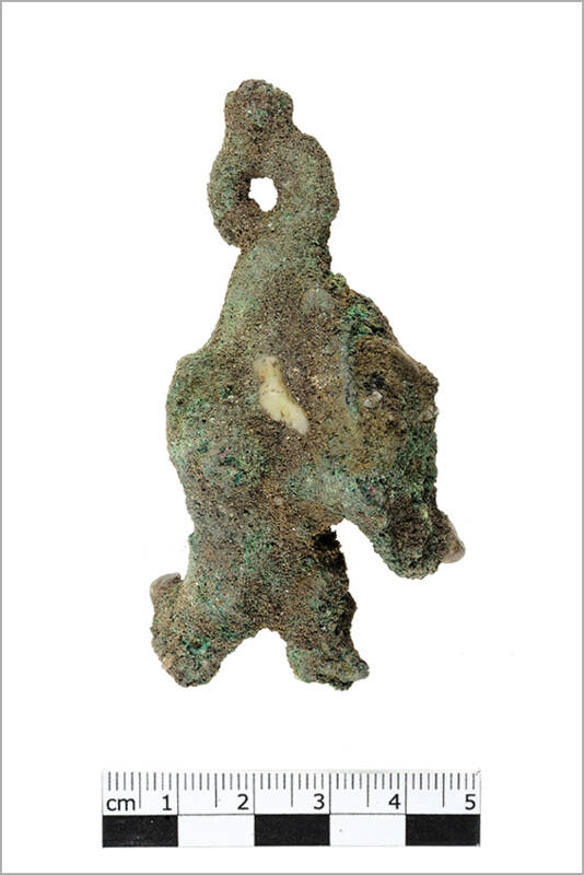 Bergungszustand der Kriegerstatuette.