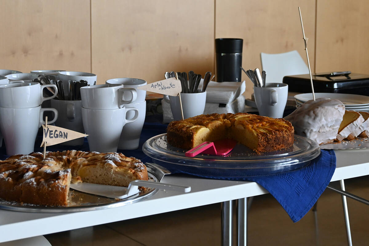 Für das leibliche Wohl sorgte ein Kuchentisch des Keltisch-Römischen Freundeskreises.