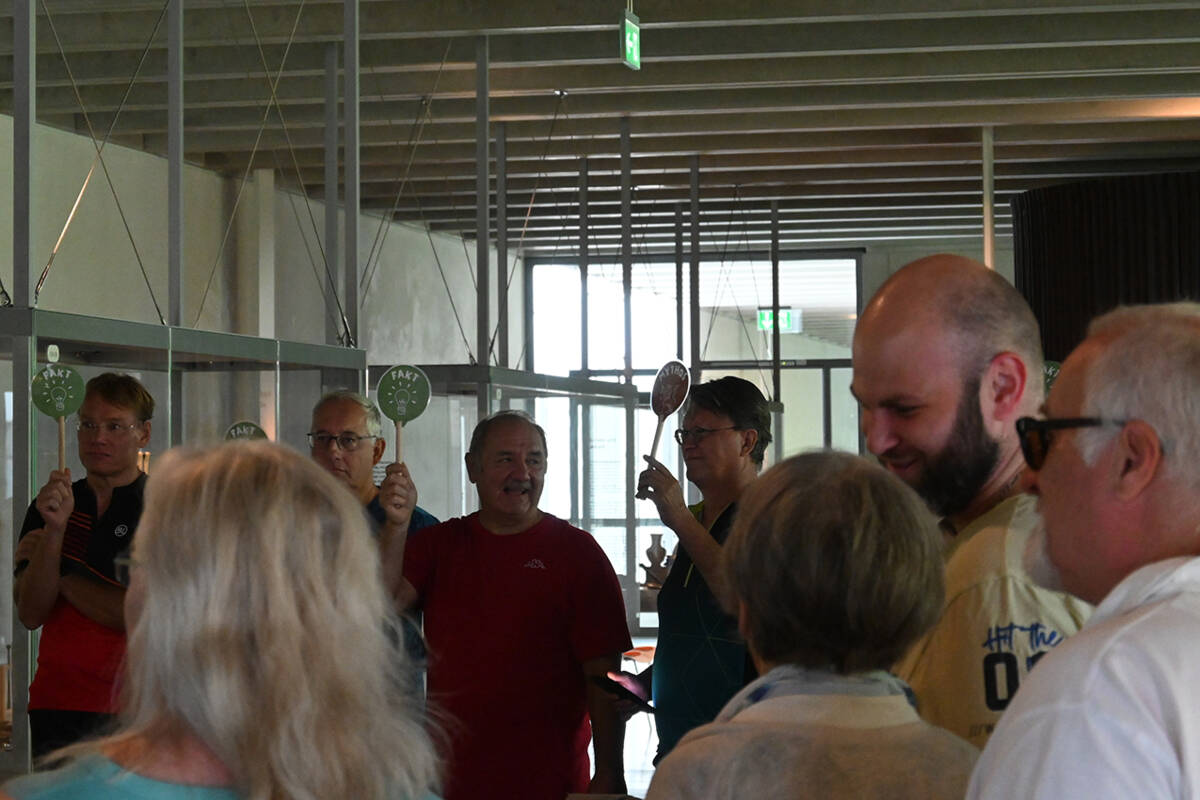 Dabei konnte die Gäste selbst aktiv werden und erraten, ob Klischees zu den Kelten und Römern der Wahrheit entsprechen oder nicht.