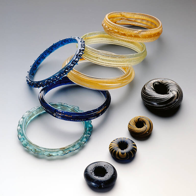 Die Keltenstadt von Manching war für ihren bunten Glasschmuck berühmt.